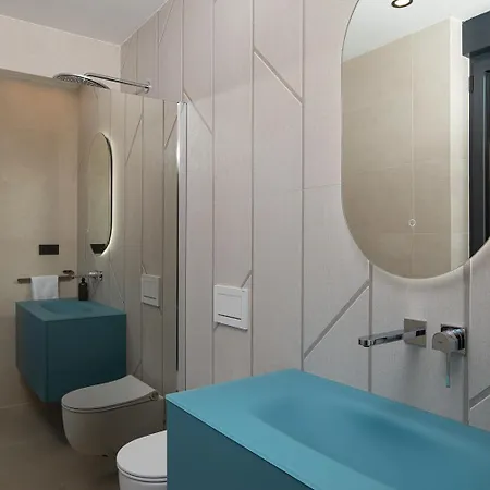 Monet- Beachside Luxury With Heated Pool